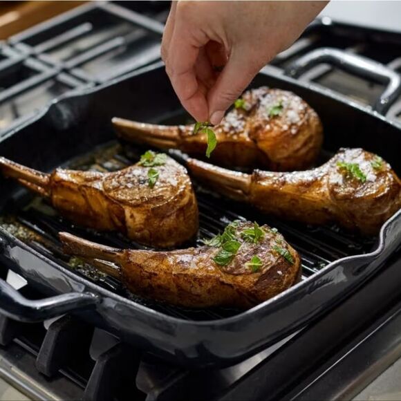 All-Clad Cast Iron 11 Grill & Acacia Wood Trivet